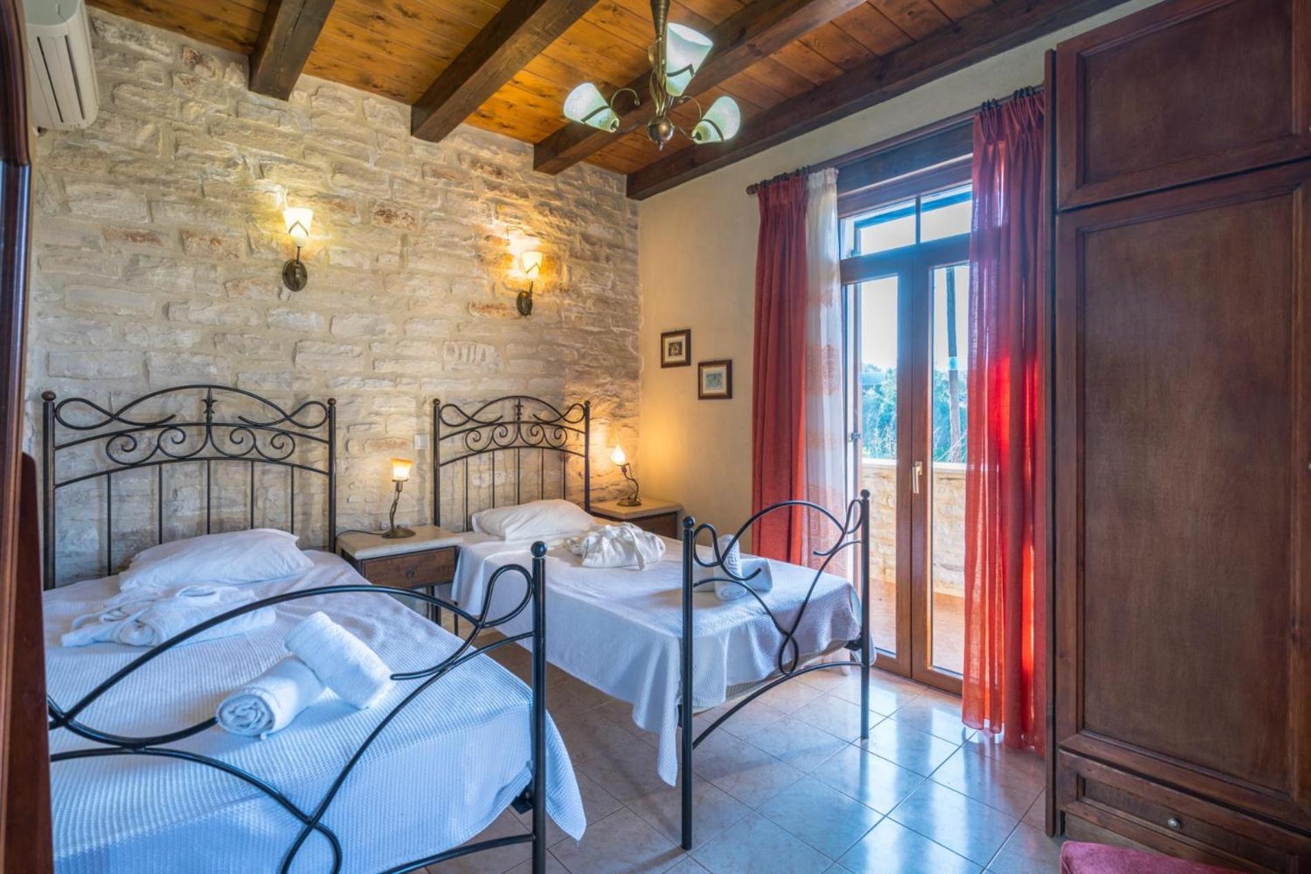 Villa Marcos Chara In Asteri Astérion Екстериор снимка